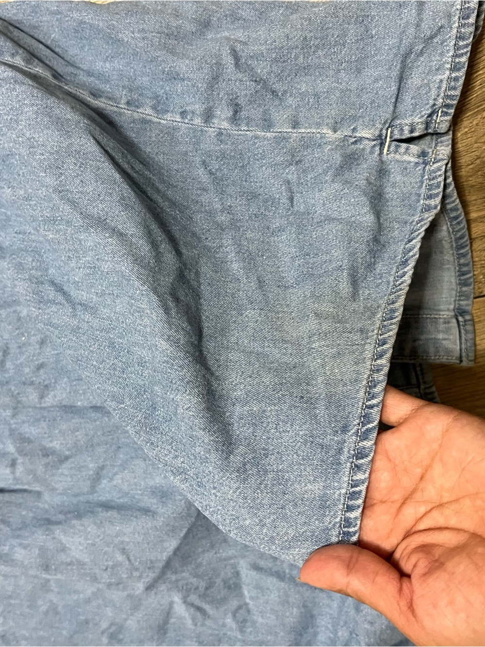 Levi's Light Blue Denim Button-Front Jacket - Picture 8 of 8